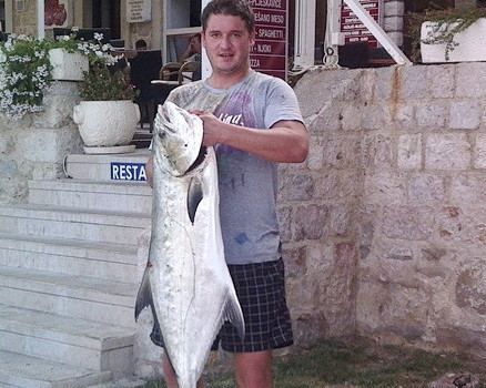 PAŽANI POD DOJMOM Luka Pastorčić ulovio ribu tešku 20 kilograma!