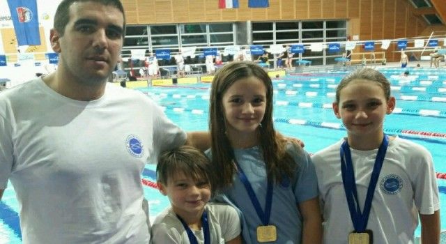 MEĐUNARODNI PLIVAČKI MITING Plivački klub Jadera osvojio 14 medalja