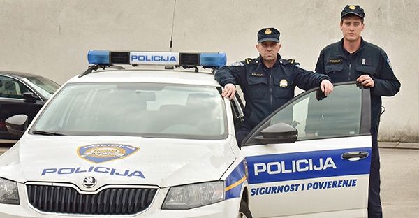 PONOS HRVATSKE Policajci Ušljebrka i Jović zbog spašavanja 10-mjesečne bebe Heroji godine
