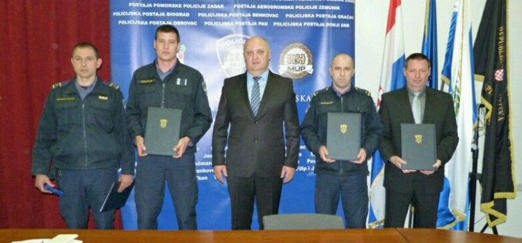 UZORNI POLICAJCI Predsjednica odlikovala Vrsaljka, Ušljebrku, Jovića, Šimunova i Sorić