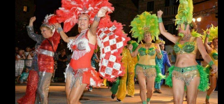 Biograđani na 9. Međunarodnom bračkom ljetnom karnevalu 2016.