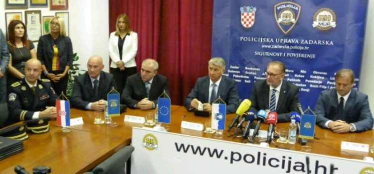 Ministar Božinović u Zadru s Dukićem i Longinom potpisao sporazum o uređenju postaje