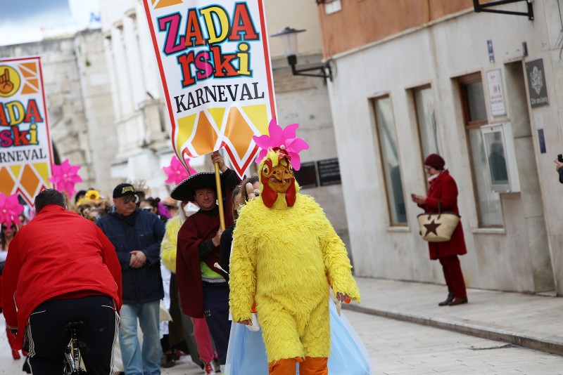 Zadarski karneval 2020. primopredaja vlasti & Valentinovo 14.02, foto Fabio Šimićev 01-800x534