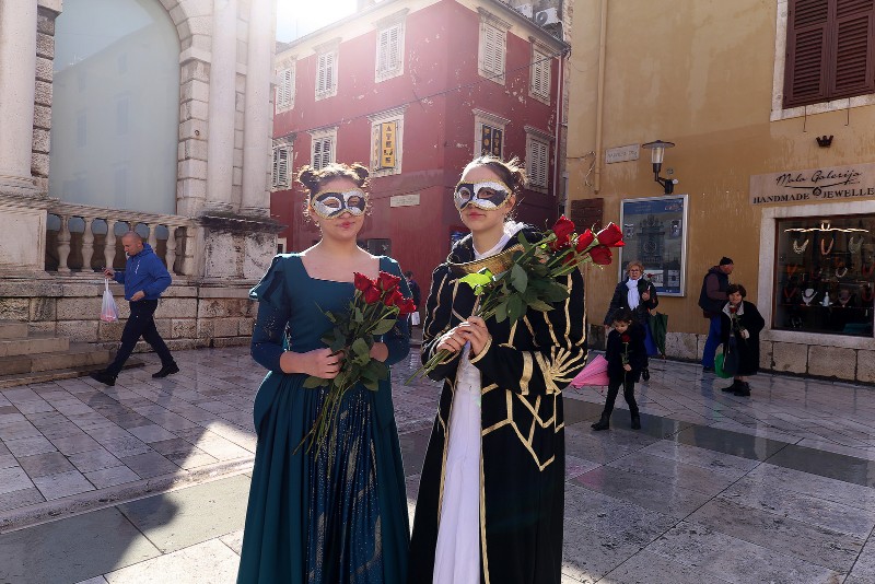 Zadarski karneval 2020. primopredaja vlasti & Valentinovo 14.02, foto Fabio Šimićev 40-800x534