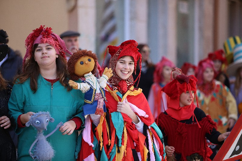Šareni maskograd dječji karneval na Narodnom trgu 22.02.2020, foto Fabio Šimićev 06-800x533