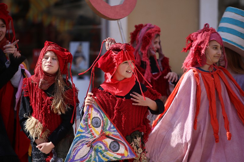 Šareni maskograd dječji karneval na Narodnom trgu 22.02.2020, foto Fabio Šimićev 07-800x533