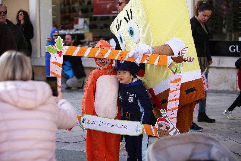 Šareni maskograd dječji karneval na Narodnom trgu 22.02.2020, foto Fabio Šimićev 64-800x533