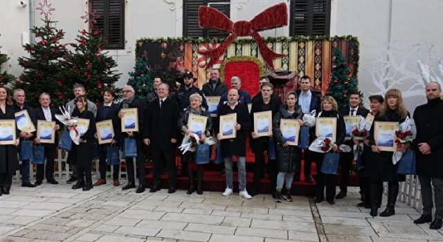 Gradonačelnik Dukić dodijelio priznanja ‘Nasmiješeno sunce’ najzaslužnijim Zadranima