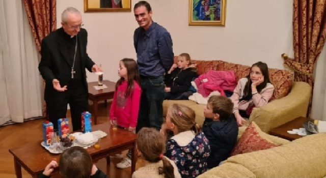 BOŽIĆNO ČUDO Mateo Torić s osmero djece uskoro seli u novi dom