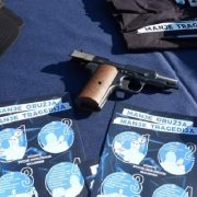 Građani policiji predali Zolju i metke za pušku