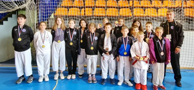 USPJEH Mladi karataši iz Bibinja među 560 natjecatelja osvojili 9 medalja!