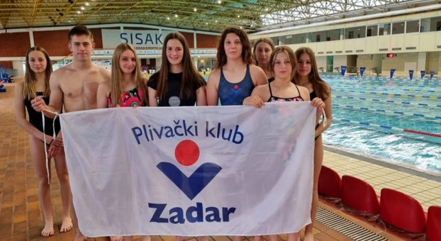 Plivači PK Zadar na velikoj nagradi PKSJ osvojili zlato, 8 srebra i 3 bronce