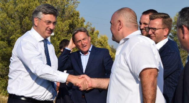 Premijer Andrej Plenković posjetio Općinu Sv. Filip i Jakov