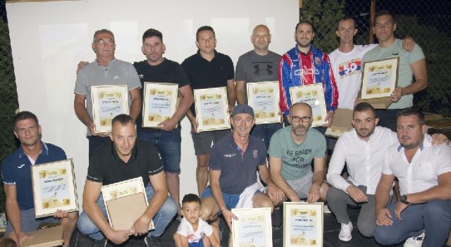 GALERIJA Svečana tribina povodom 50. rođendana NK Hajduk iz Pridrage