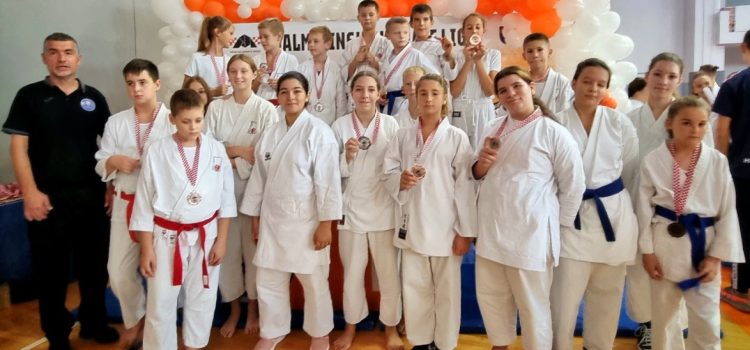 Bibinjski karataši osvojili 17 odličja na 3. kolu Dalmatinske karate lige