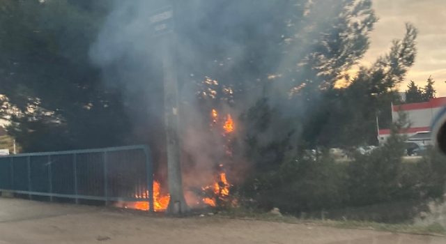 FOTO Požar kod restorana KFC u Zadru