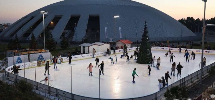 ZIMSKI PARK 2022. Zabava za djecu i mlade – puno leda, klizalište, ledeni tobogan…