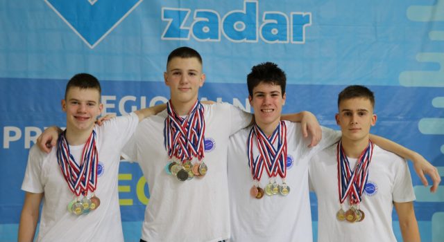 Plivači PK Jadera osvojili 12 medalja na Regionalnom prvenstvu Dalmacije