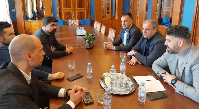 Gradonačelnik Dukić održao sastanak s predstavnicima KK Zadar