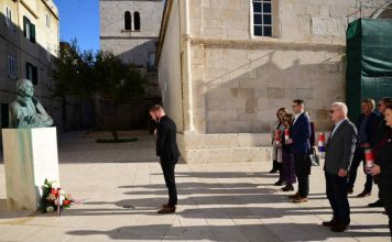 Grad Pag odao počast Bartolu Kašiću – velikanu hrvatskog jezika i kulture