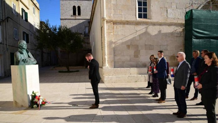 44c5622b-2ddf-411e-b571-75d17735e370